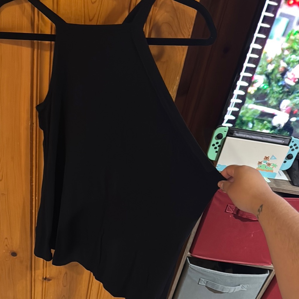Black Sleeveless Top